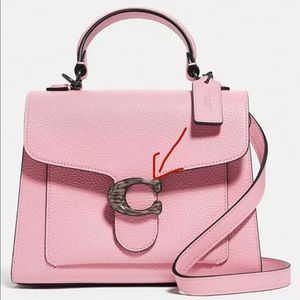 COACH
Leather Tabby Top Handle 20 In Pebble Leather(Missing Part Top Logo Cover)